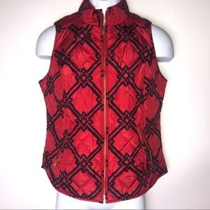 Crown & Ivy Puffer Vest Red‎ Black Small